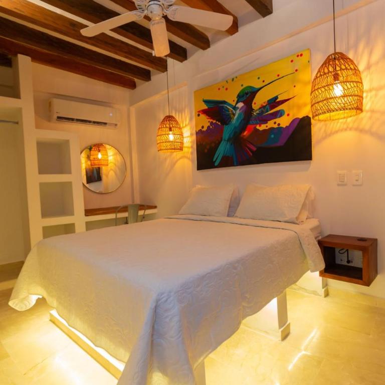 Casa Bali Castillo View Private Pool & Rooftop, Near Historic Center - Three-Bedroom House - 78