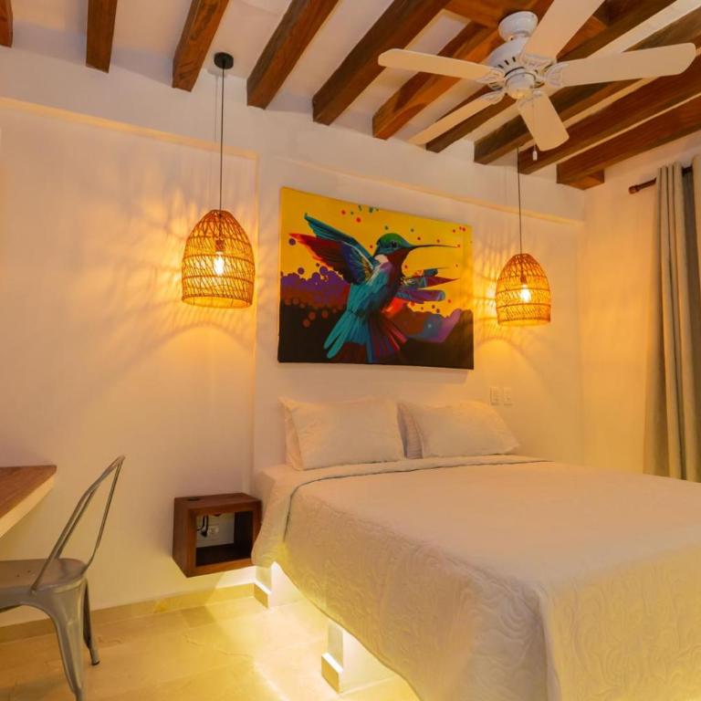 Casa Bali Castillo View Private Pool & Rooftop, Near Historic Center - Three-Bedroom House - 79