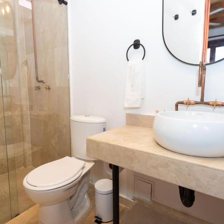 Casa Bali Castillo View Private Pool & Rooftop, Near Historic Center - Three-Bedroom House - 80