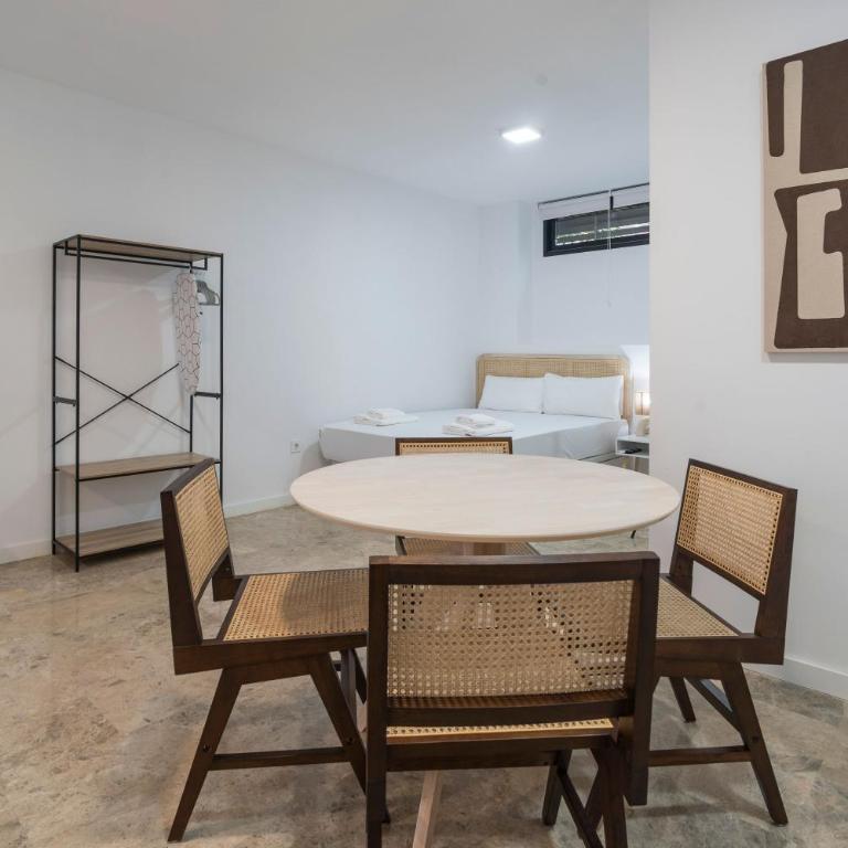 Tamarit by Concept Flats - Studio with Sofa Bed - 3