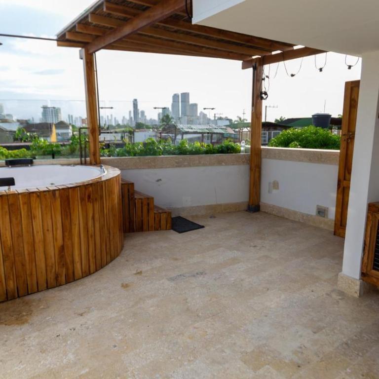 Blue House Castillo View Private Jacuzzi & Colonial Balconies - Two-Bedroom House - 10