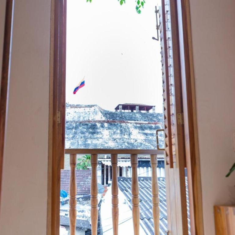 Blue House Castillo View Private Jacuzzi & Colonial Balconies - Two-Bedroom House - 18