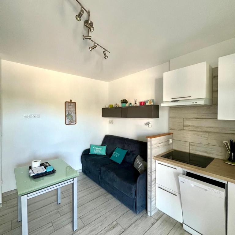 Studio 4 people beach and parking - Apartamento de 1 dormitorio - 2