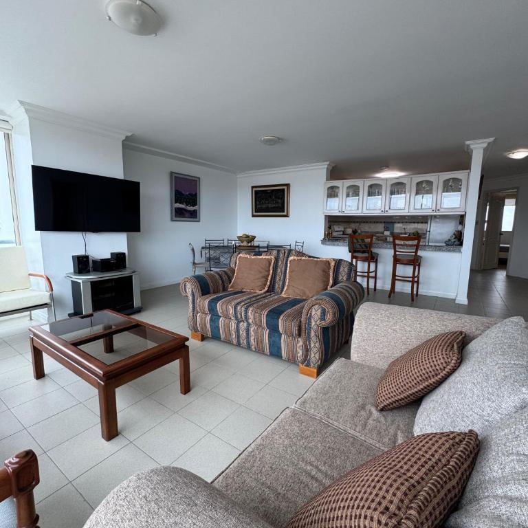 Departamento 1 cuadra de Salinas - Three-Bedroom Apartment - 3