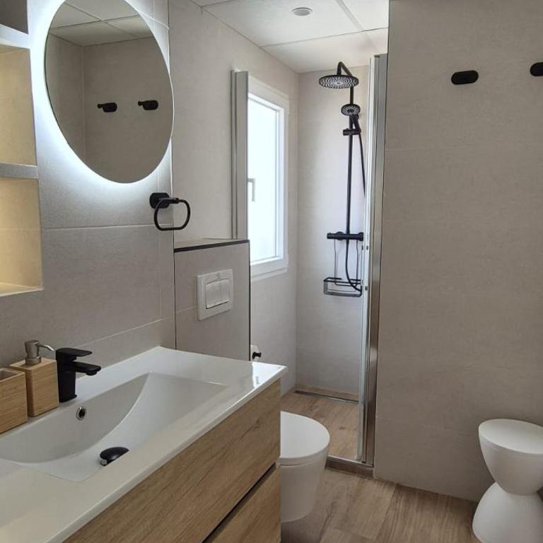 Alicante Sea View - Three-Bedroom Apartment - 27