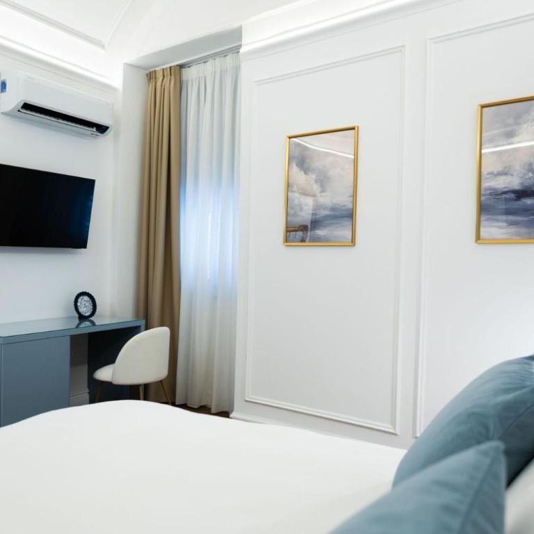 Antico Lustro - Bed and breakfast - Large Double Room - 3