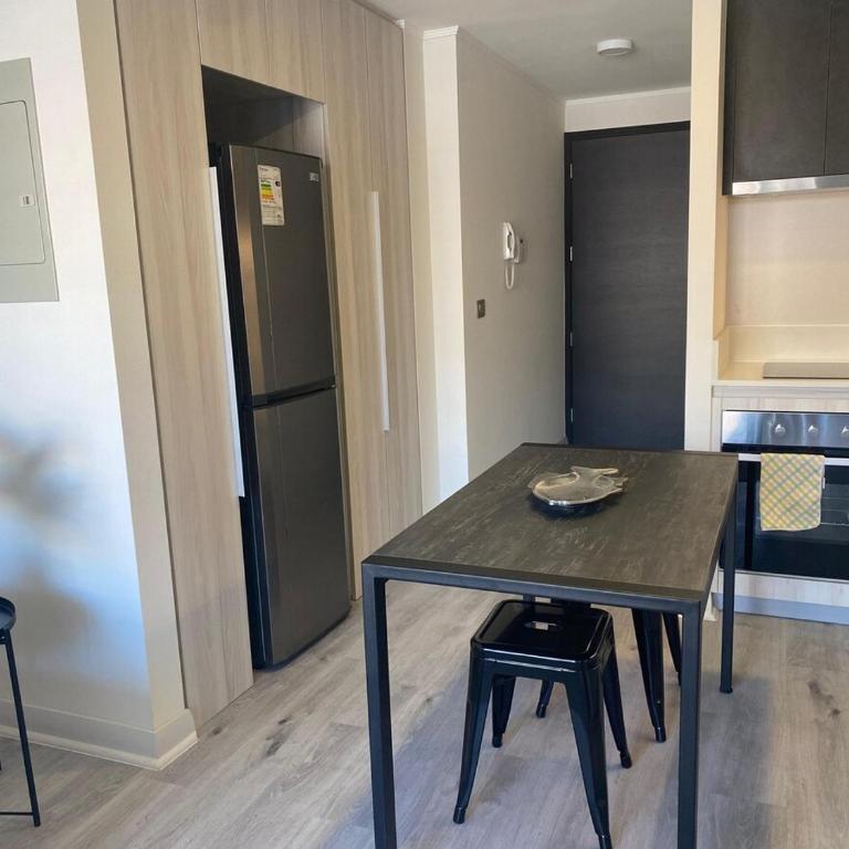 Moderno depto para 2, junto a metro plaza Egaña - Apartamento de 1 dormitorio - 7