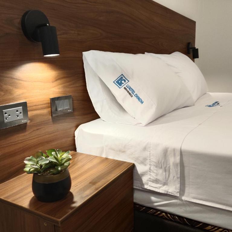 Luxotel Business Chincha - Superior King Room - 4