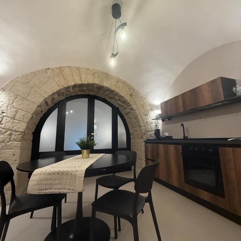 Dimora dei Vergini ,Rione Sanità,Centro Storico,5 min dalla metro ,fino a 6 ospiti - Two-Bedroom Apartment - 2