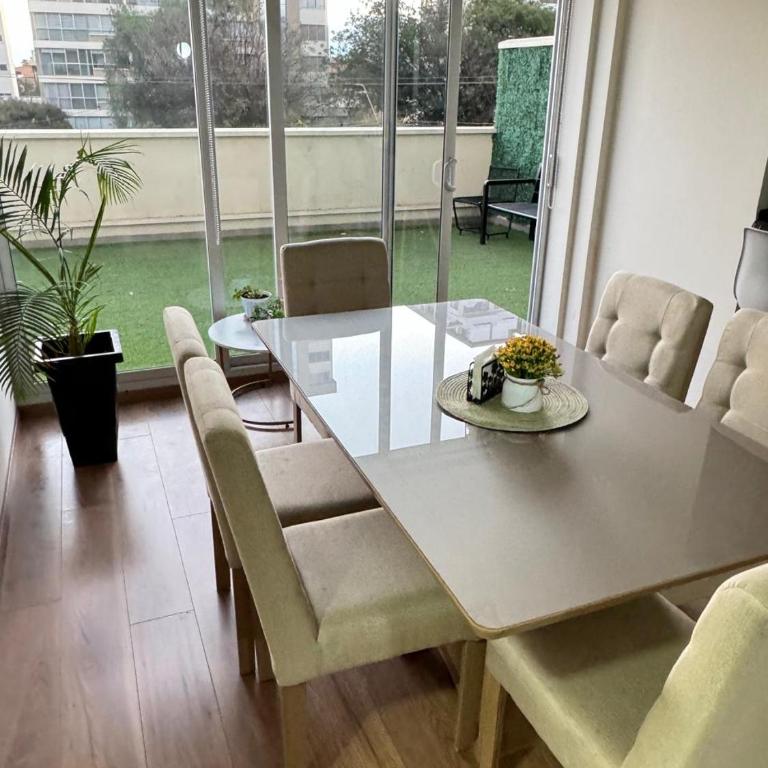 Familiar con terraza privada zona norte - Two-Bedroom Family Apartment - 3