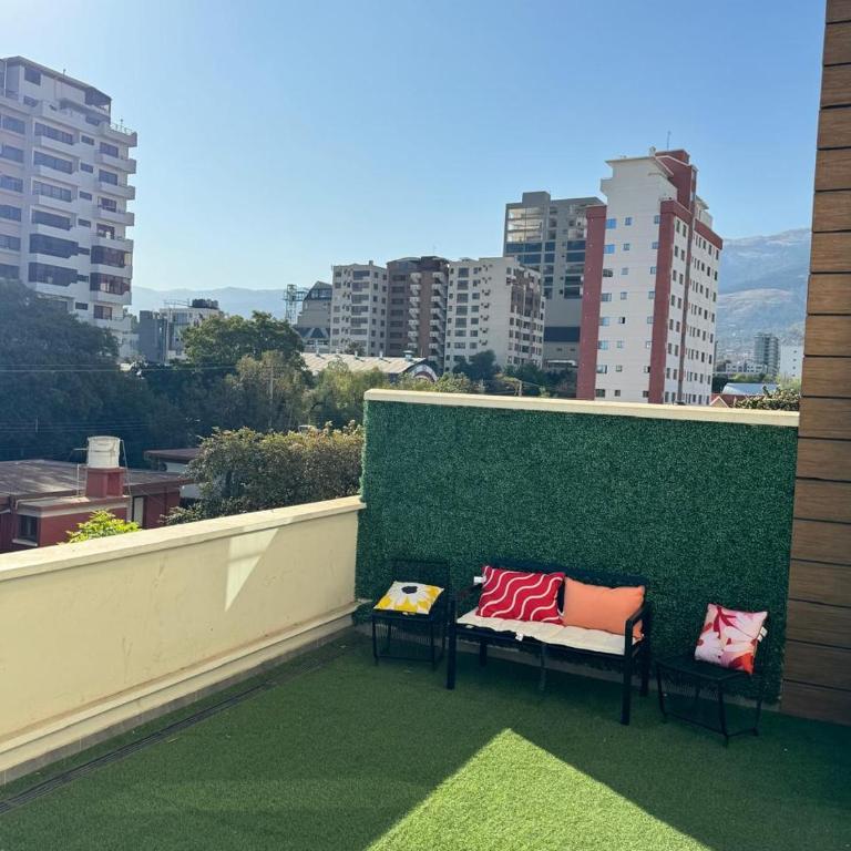 Familiar con terraza privada zona norte - Two-Bedroom Family Apartment - 4