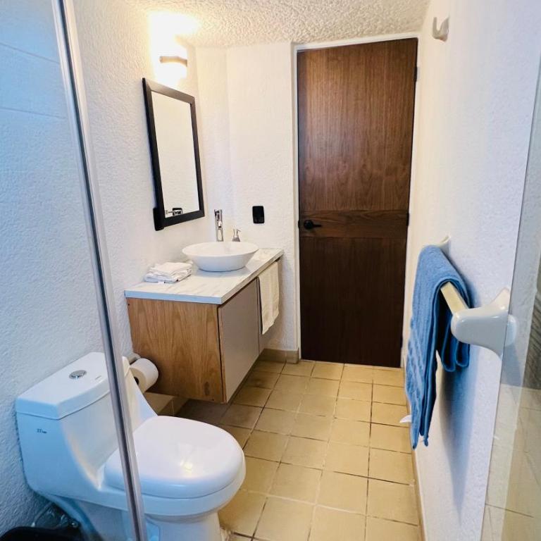 Departamento Guadalajara Expo Downtown Chapultepec - Two-Bedroom Apartment - 27