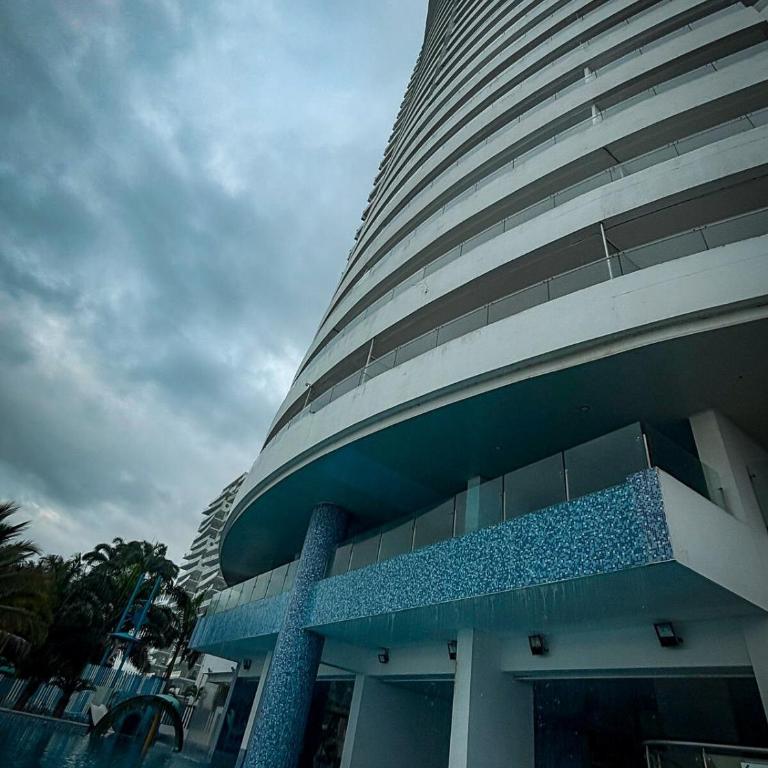Despertando de lujo en el grand Diamond beach - Three-Bedroom Apartment - 4