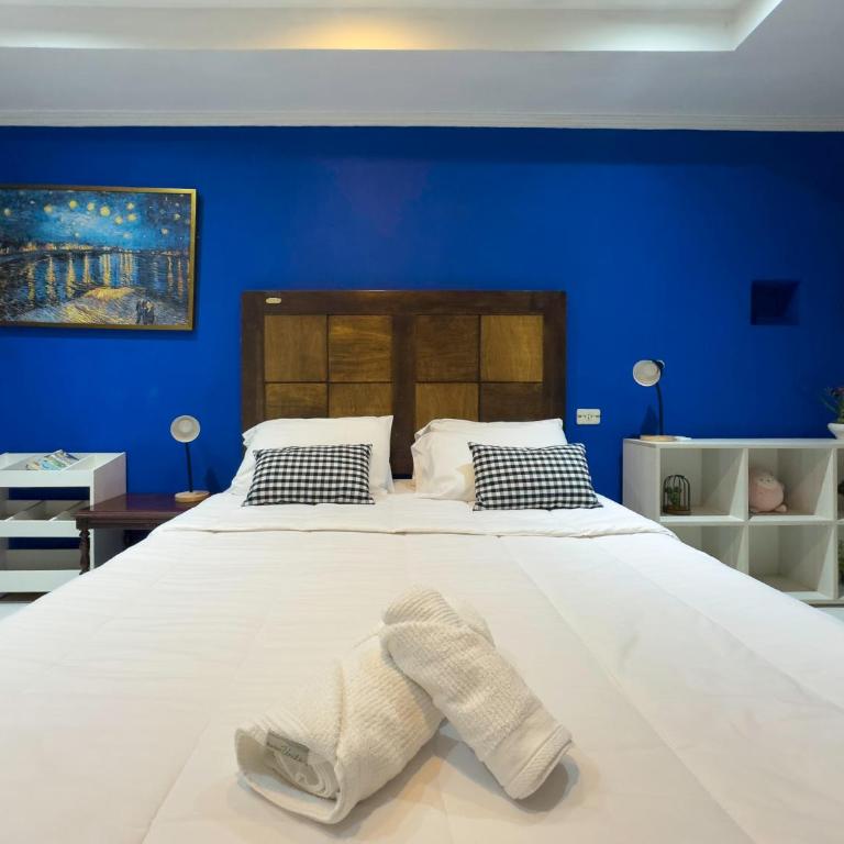 Casa estilo americano cerca del Shopping Mariscal con 2 garajes y WiFi - Two-Bedroom Townhouse - 3