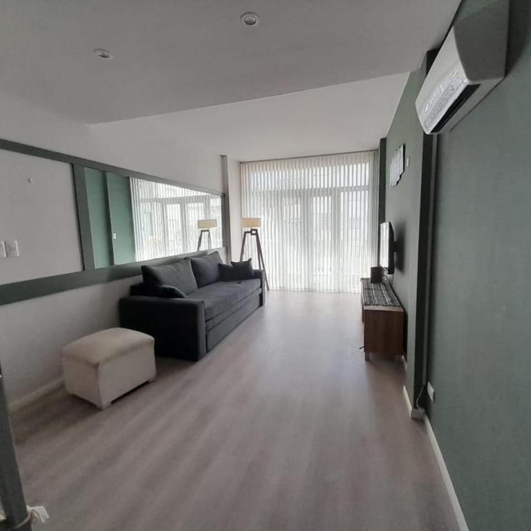 Apartamento con vista lateral al mar - Two-Bedroom Apartment with Sea View - 23
