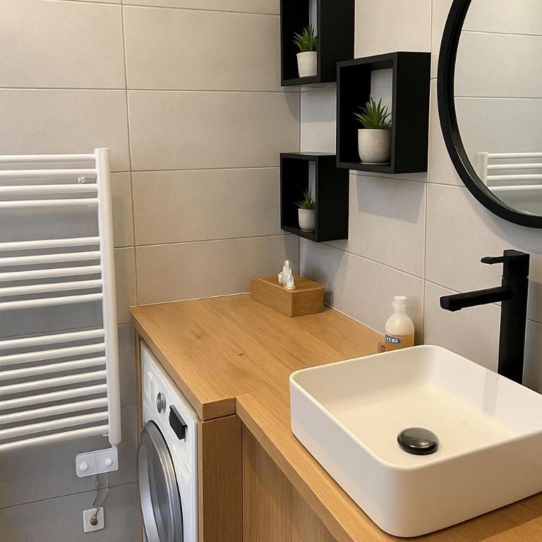 Studio moderne et cosy à 2 pas de la mer - Apartamento de 1 dormitorio - 2