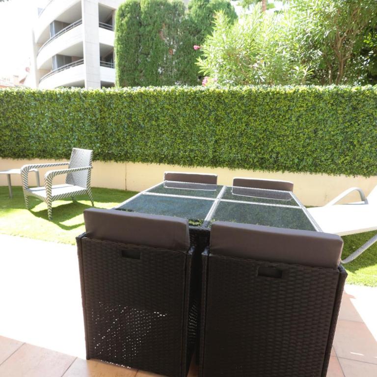 REZ-DE JARDIN à 2 minutes DE LA CROISETTE ET DES PLAGES - Appartement 1 Chambre - 13