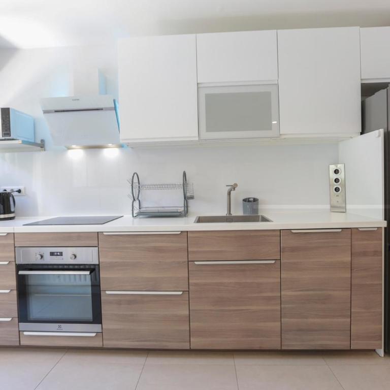 REZ-DE JARDIN à 2 minutes DE LA CROISETTE ET DES PLAGES - Appartement 1 Chambre - 19