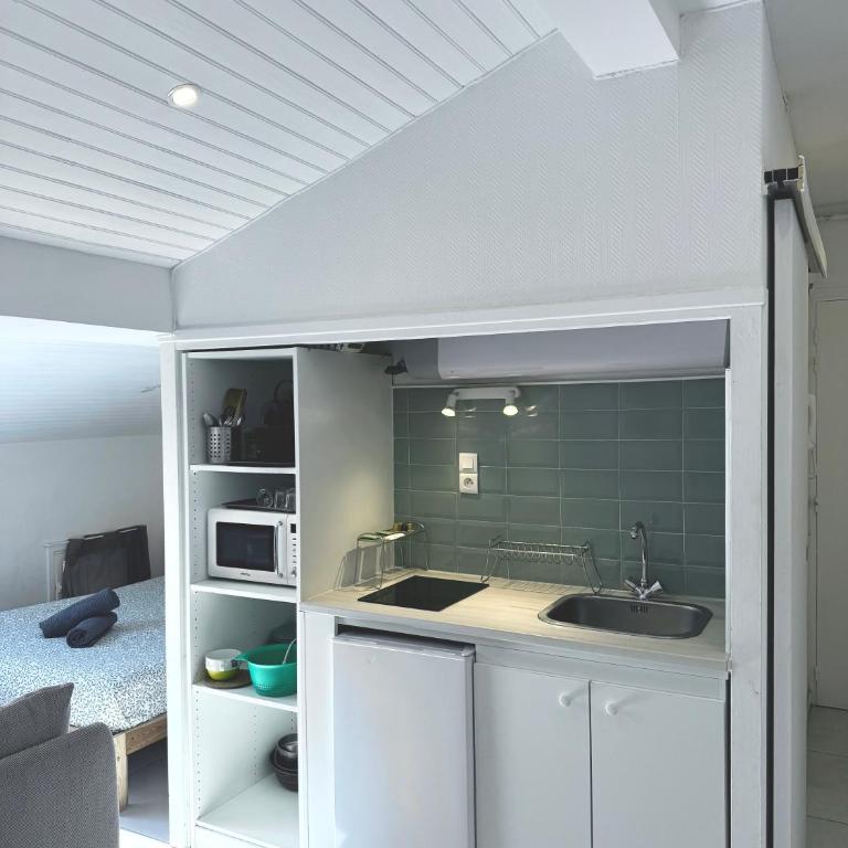Studio Lumineux & Spacieux, Tout Neuf, Grand Lit - Apartment mit 1 Schlafzimmer - 11