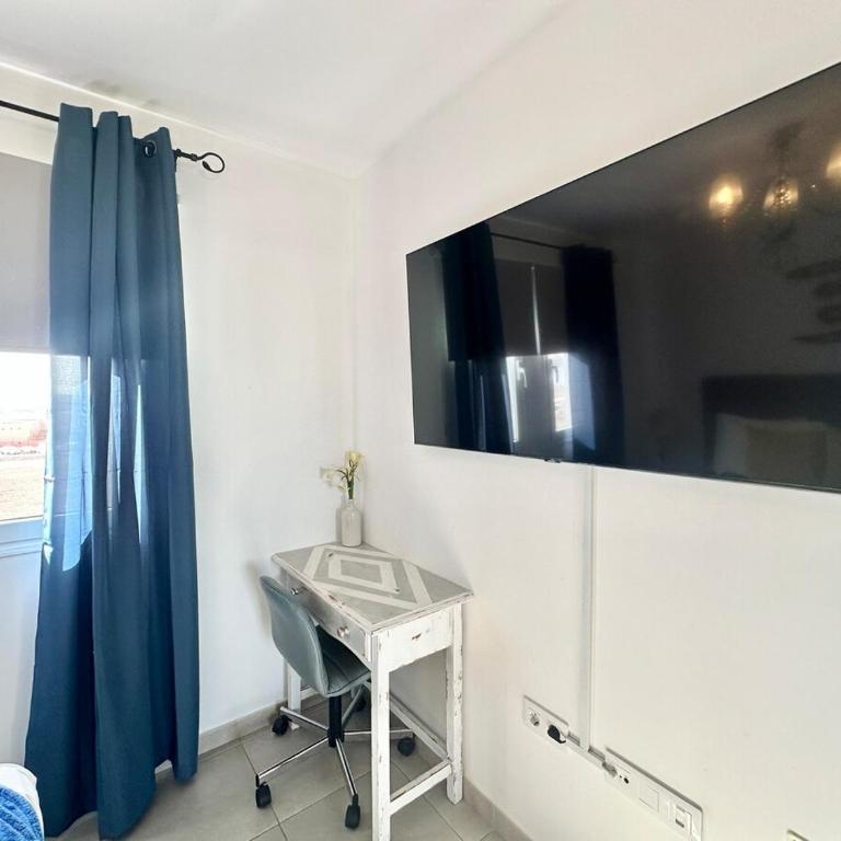 Surfer's view Pool AC WIFI DeskTerrace and Parking - Apartamento - 5