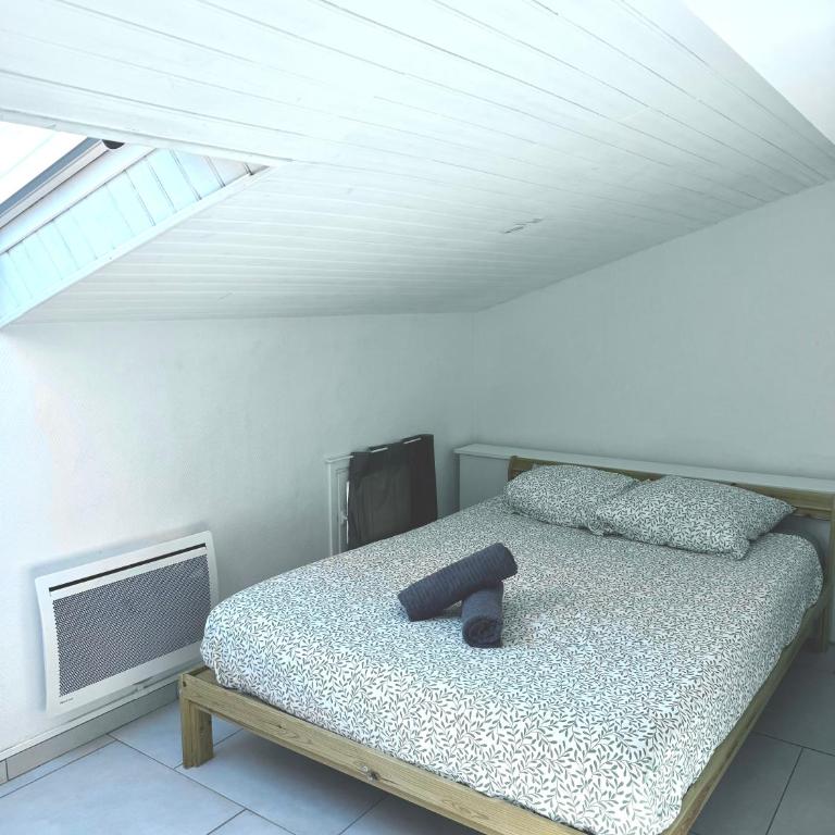 Studio Lumineux & Spacieux, Tout Neuf, Grand Lit - Apartment mit 1 Schlafzimmer - 2