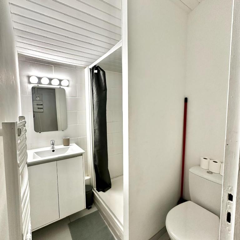 Studio Lumineux & Spacieux, Tout Neuf, Grand Lit - Apartment mit 1 Schlafzimmer - 15