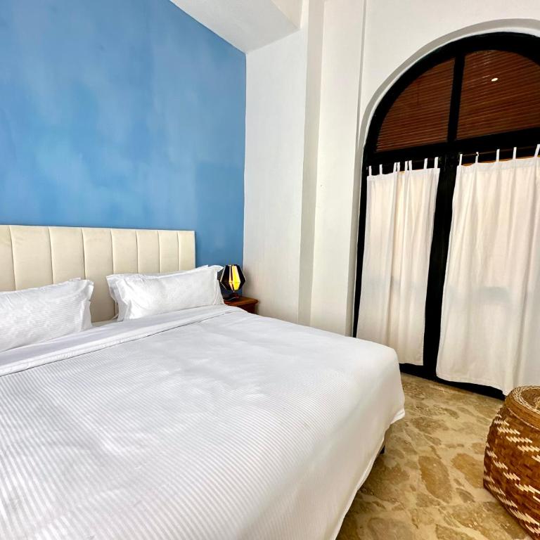 Calamari Homes - El Porvenir 305 - Walled city - Two-Bedroom Apartment - 12