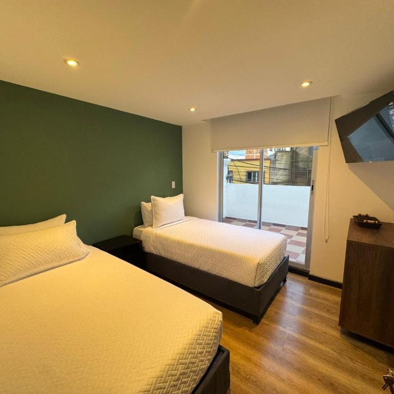 Hotel Colonial Santa Barbara - Habitación Doble Deluxe (2 adultos + 1 niño) - 4