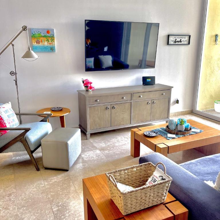 Spacious Pool Side Condo - SJD - Two-Bedroom Apartment - 21