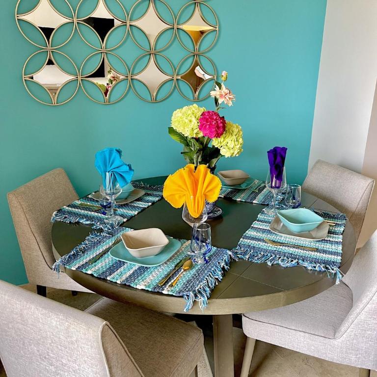 Spacious Pool Side Condo - SJD - Two-Bedroom Apartment - 35