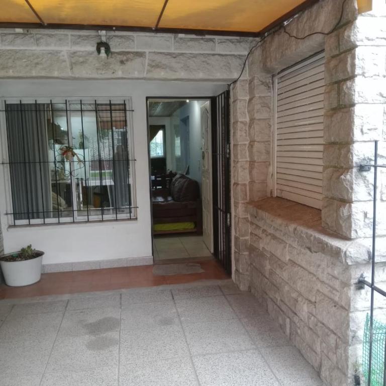 MEGA alquileres - Casa de 2 dormitorios - 1