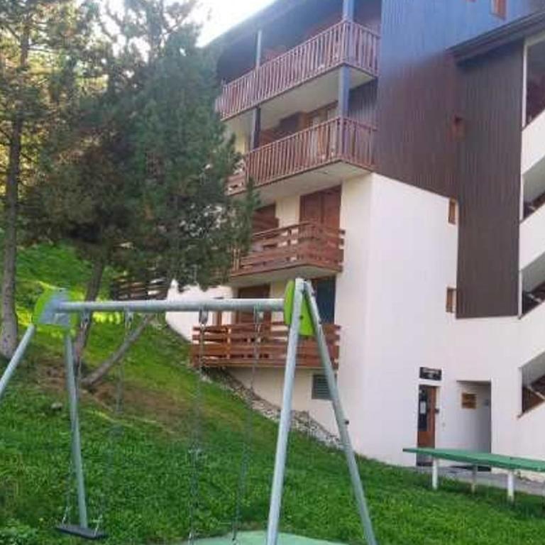 Appartement 2 pièces · Coin montagne · Ski aux pieds - FR-1-181-2865 - Appartement - 3