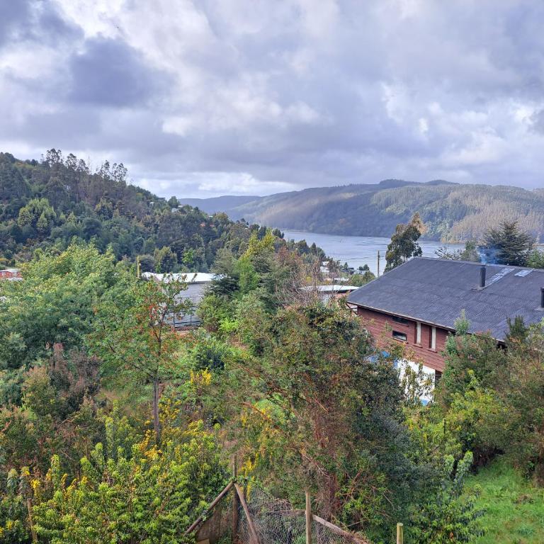Cabaña Acogedora con Vista al Rio Valdivia, Niebla - Three-Bedroom House - 37
