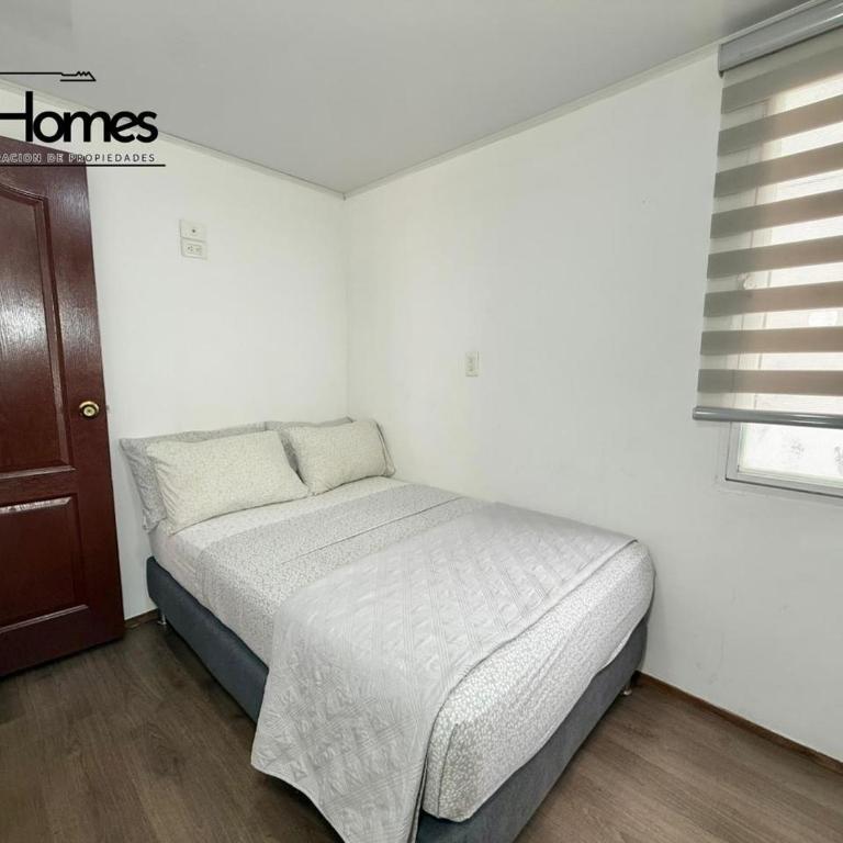 Modern apartment with private parking - Two-Bedroom Apartment with City View - 18