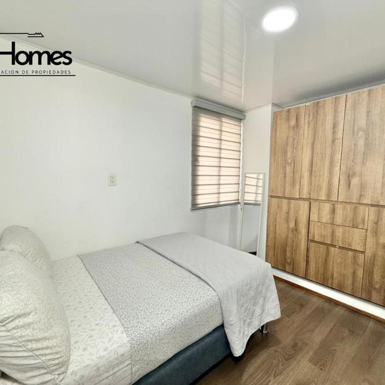 Modern apartment with private parking - Two-Bedroom Apartment with City View - 20