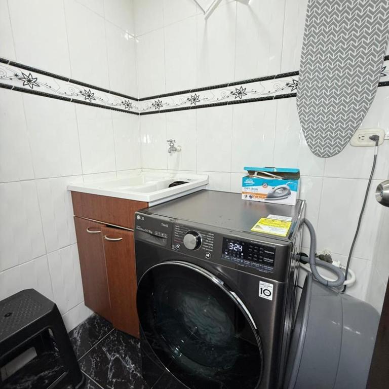 Modern apartment with private parking - Two-Bedroom Apartment with City View - 25