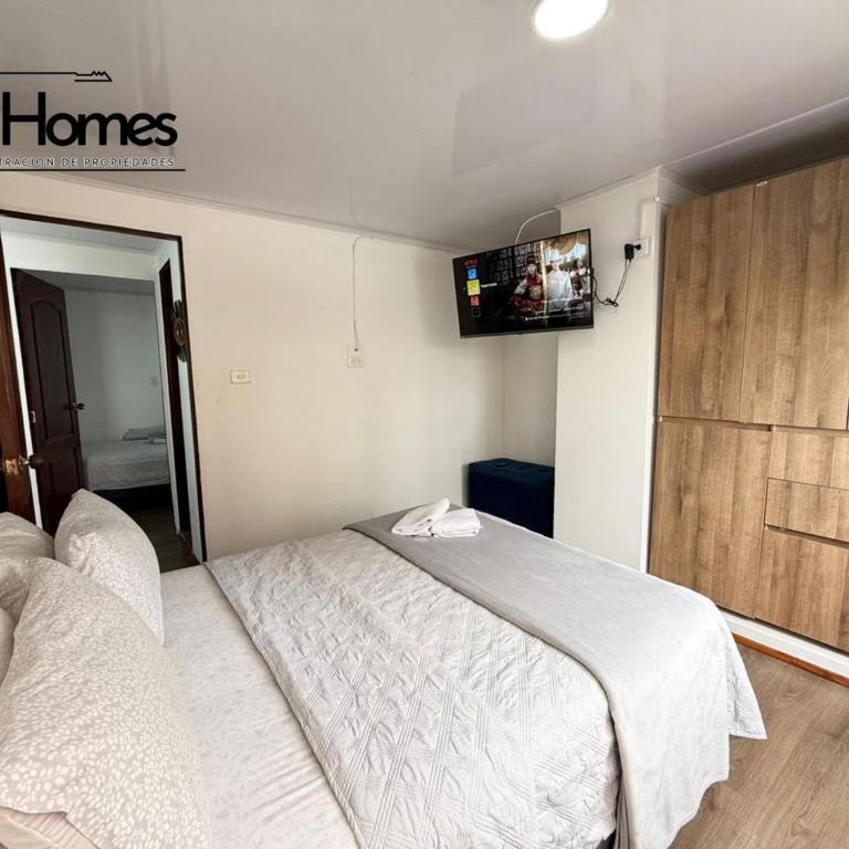 Modern apartment with private parking - Two-Bedroom Apartment with City View - 12