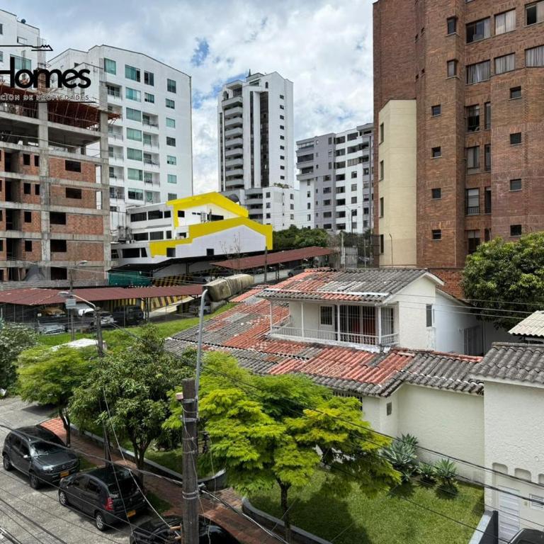 Modern apartment with private parking - Two-Bedroom Apartment with City View - 28