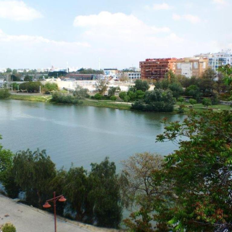 SevillaHome - Bonito Piso Junto al Rio - Apartamento - 4