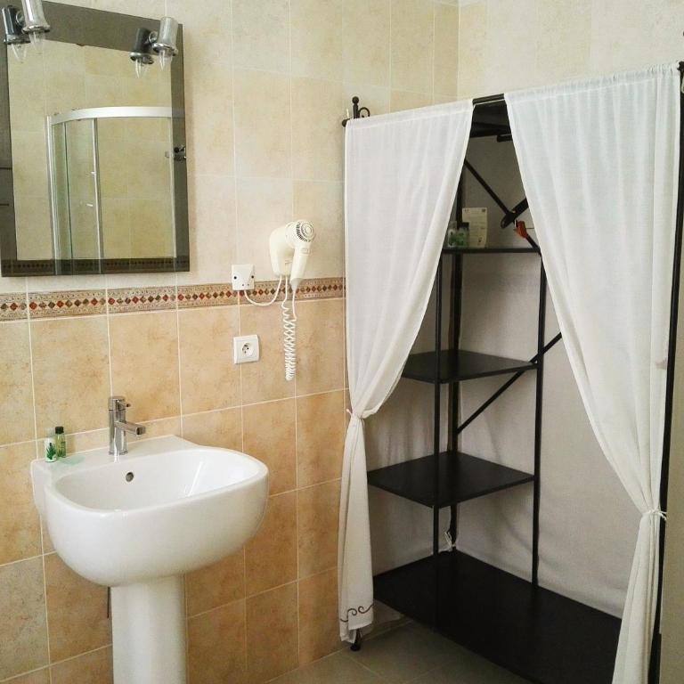 Hotel Alexandre III - Chambre Quadruple - 1