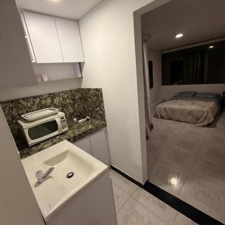 Apartaestudios edificio Alferez 9 piso enseguida Hotel intercontinental - Apartamento de 1 dormitorio - 8