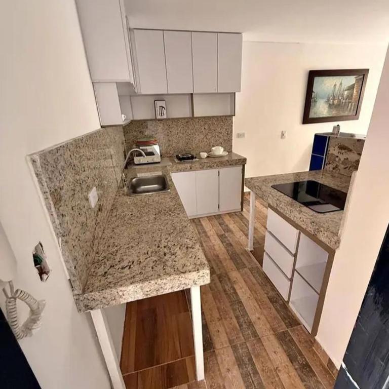 Apartaestudios edificio Alferez 9 piso enseguida Hotel intercontinental - Apartamento de 1 dormitorio - 17