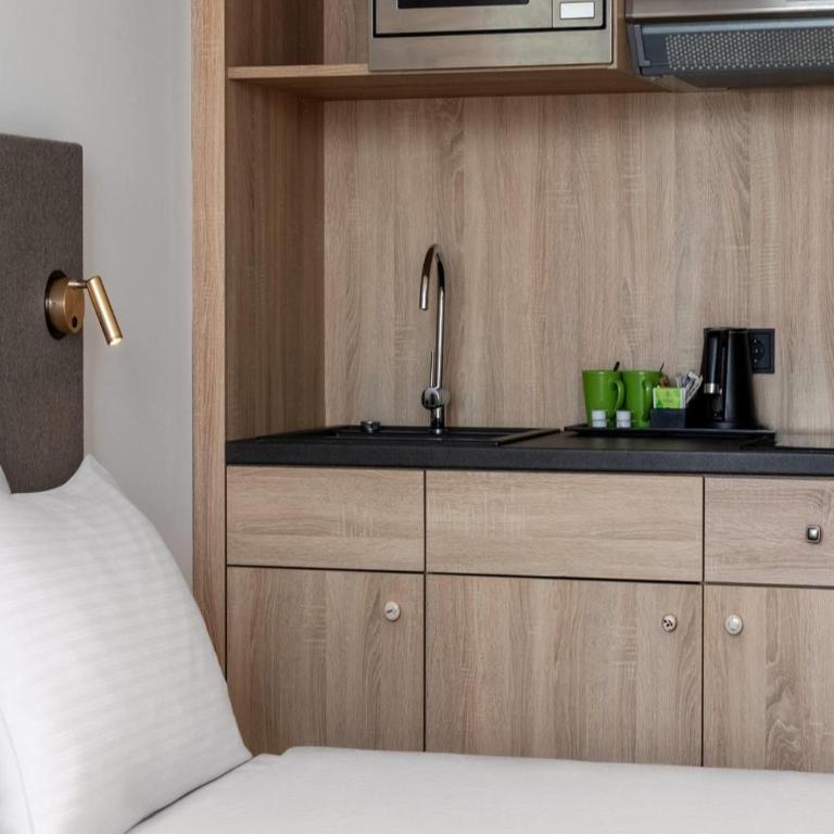 Wyndham Garden Munich Messe - Standard Zweibettzimmer mit Küchenzeile – Nichtraucher - 7