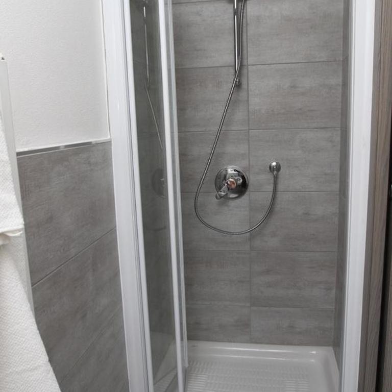 Carducci - Triple Room with Private Bathroom - 10