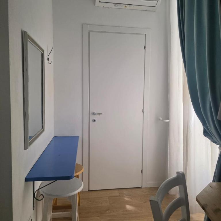 Quartino Napoletano - Budget Double Room - 6