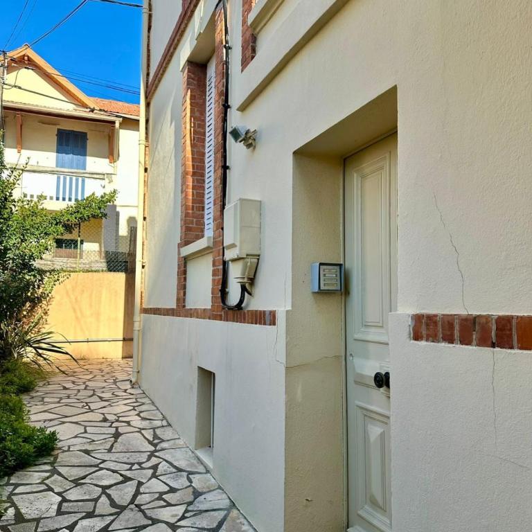 Charmant T2 proche Port Sanary et garage - Apartment mit 1 Schlafzimmer - 7