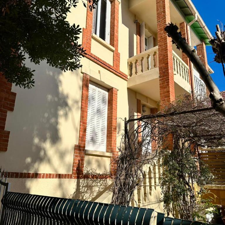 Charmant T2 proche Port Sanary et garage - Apartment mit 1 Schlafzimmer - 9