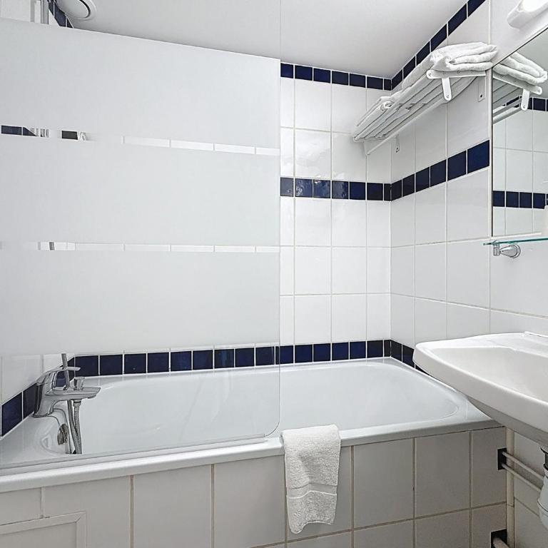Hôtel RL Reims - Chambre Lits Jumeaux - 8