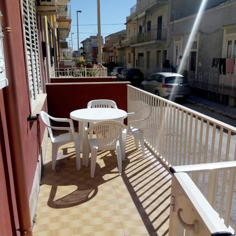 EMMANUEL CASA VACANZE - Casa de 3 dormitorios - 2
