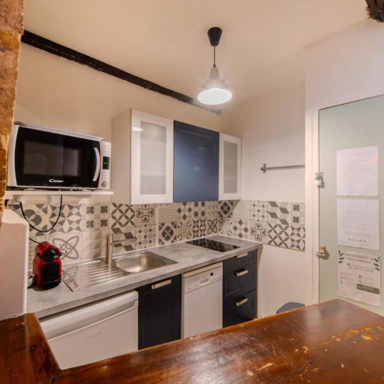 The Ecucentre with Parking - Historic District - Appartamento con 1 Camera da Letto - 12
